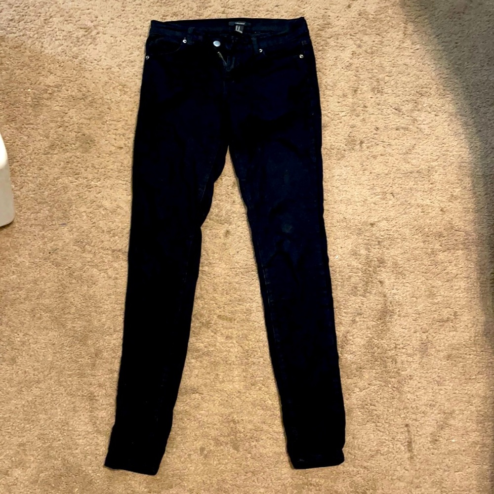 Black skinny jeans. Good condition